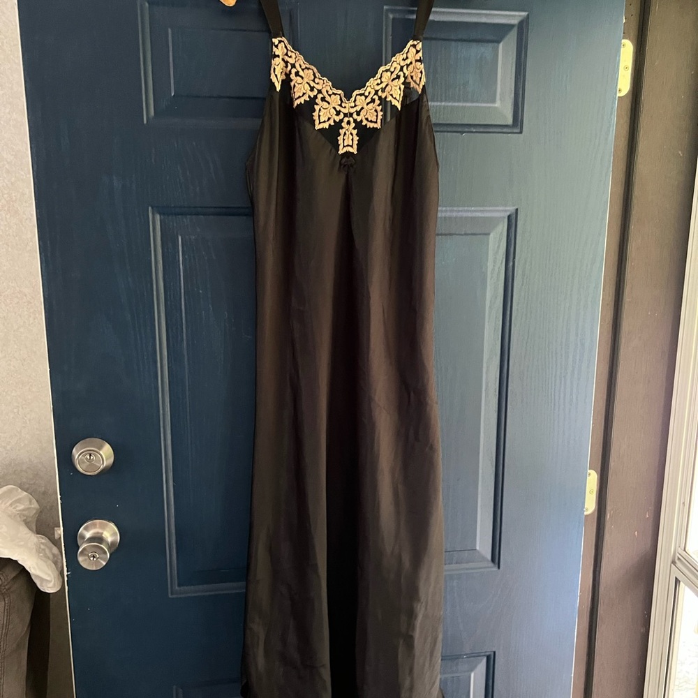 Secret Treasures Black Gown with Cream Embroidery